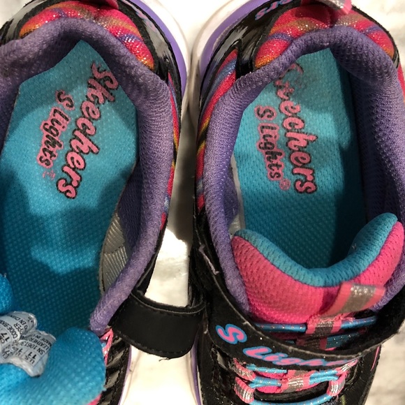 Shoe bundle- 2 pair of Light up sneakers-SKECHERS. - Picture 4 of 8